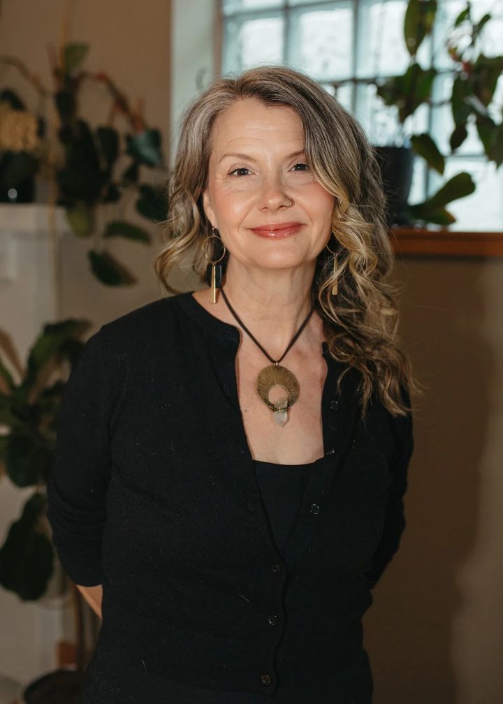 Dawn Larned, LMT headshot